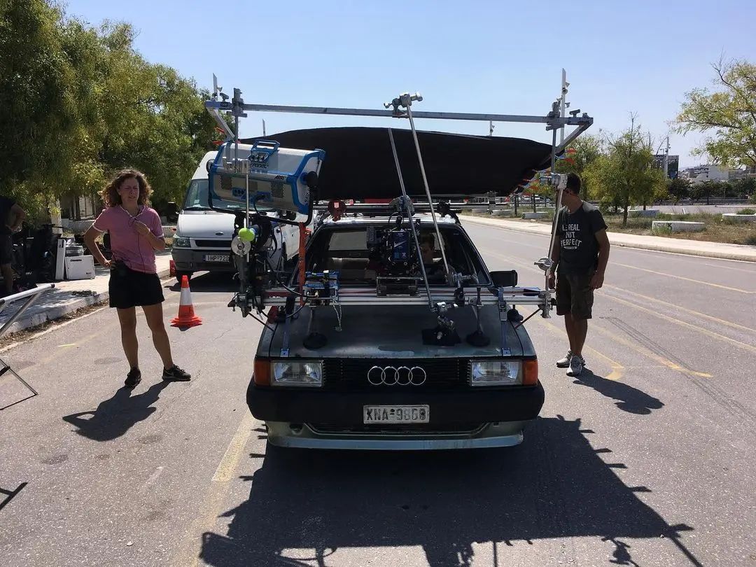 有答案的男子剧照的剧照