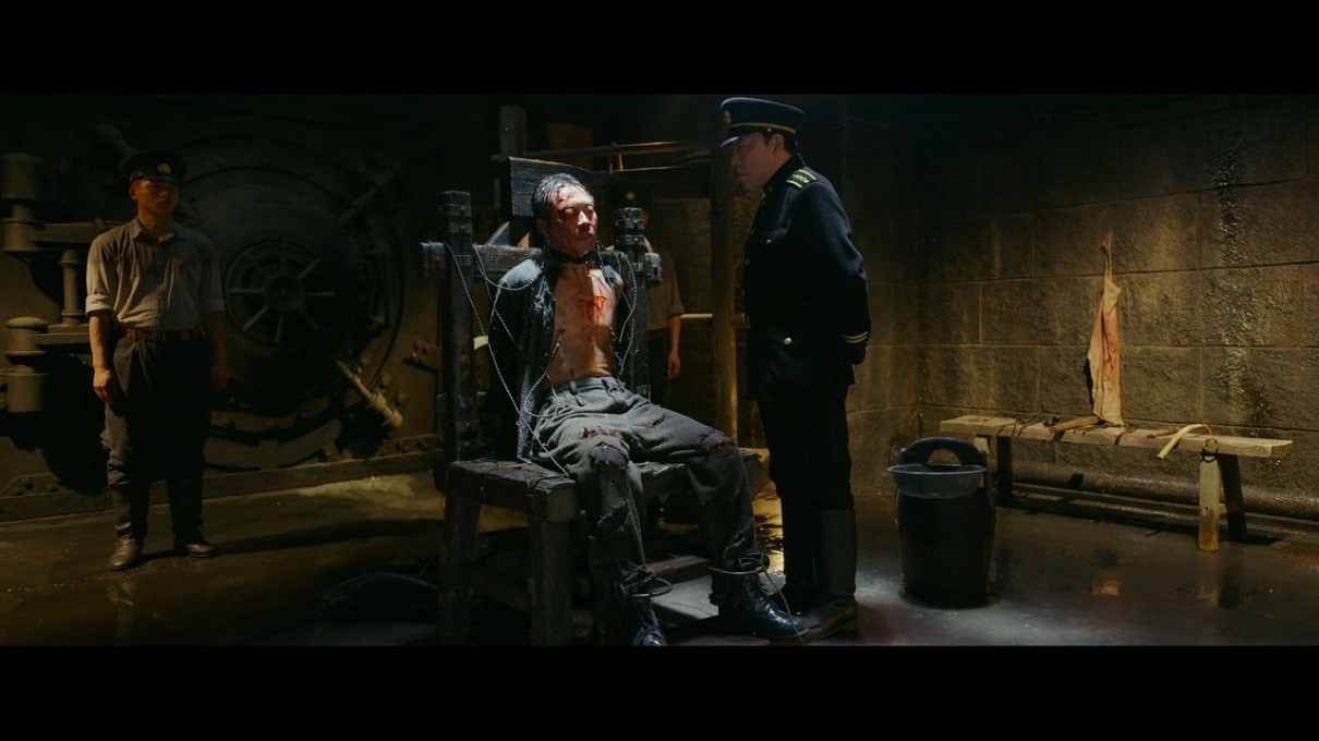 悬崖之上剧照的剧照