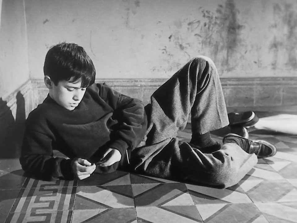 一个孤独男孩的记事剧照的剧照