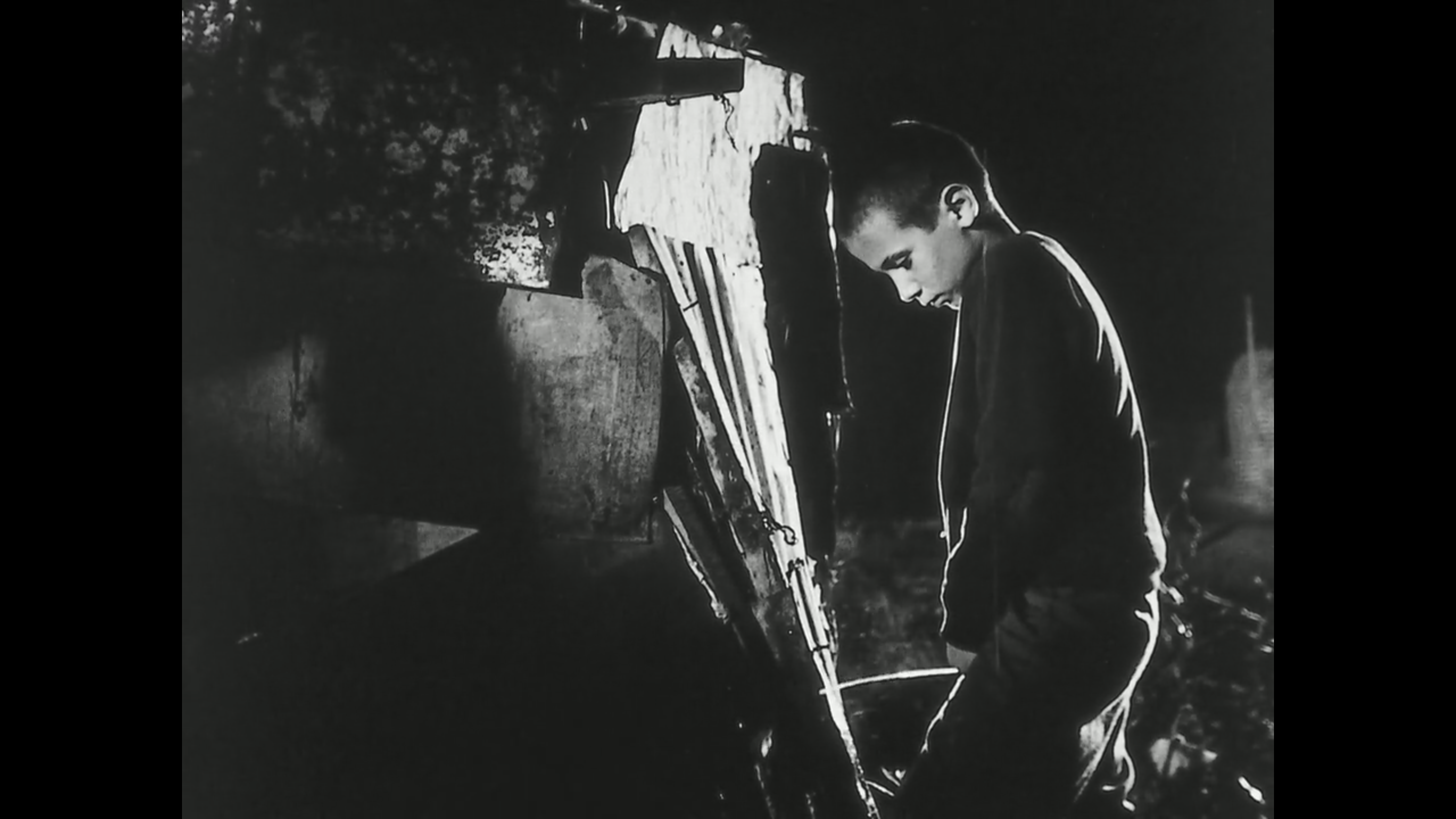 一个孤独男孩的记事剧照的剧照