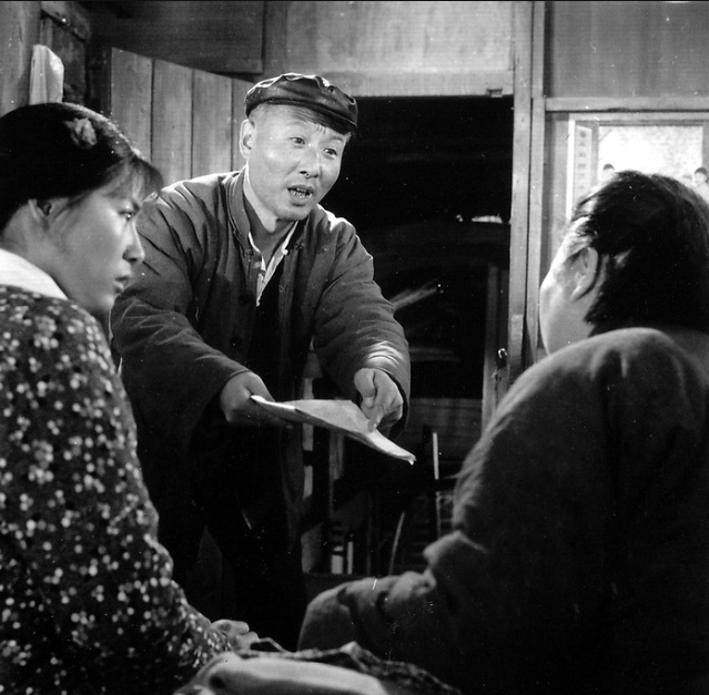 月亮湾的笑声剧照的剧照