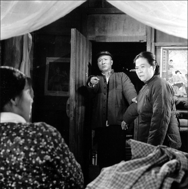 月亮湾的笑声剧照的剧照