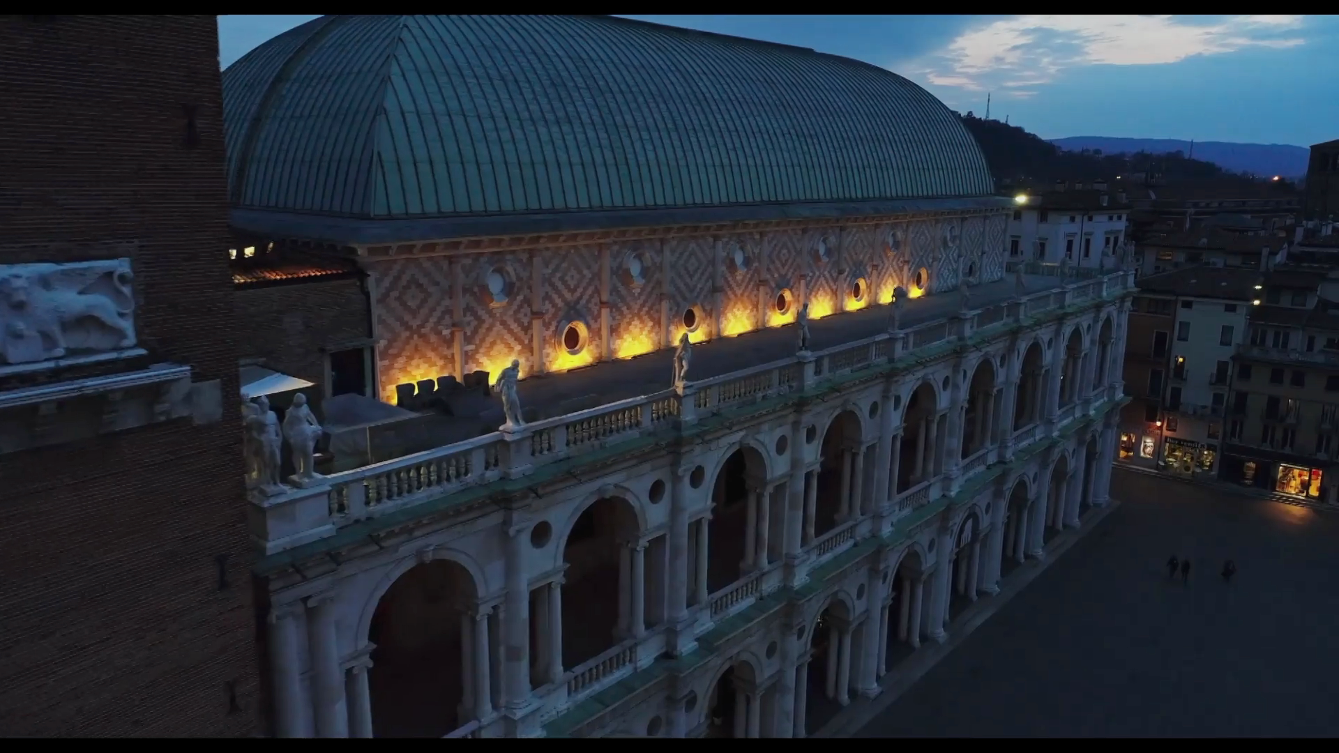 梵高：画笔下的乌云与麦田剧照的剧照