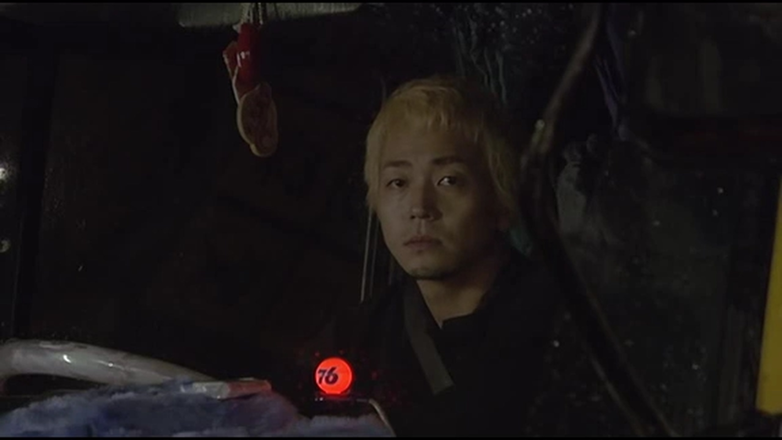 振荡器剧照的剧照