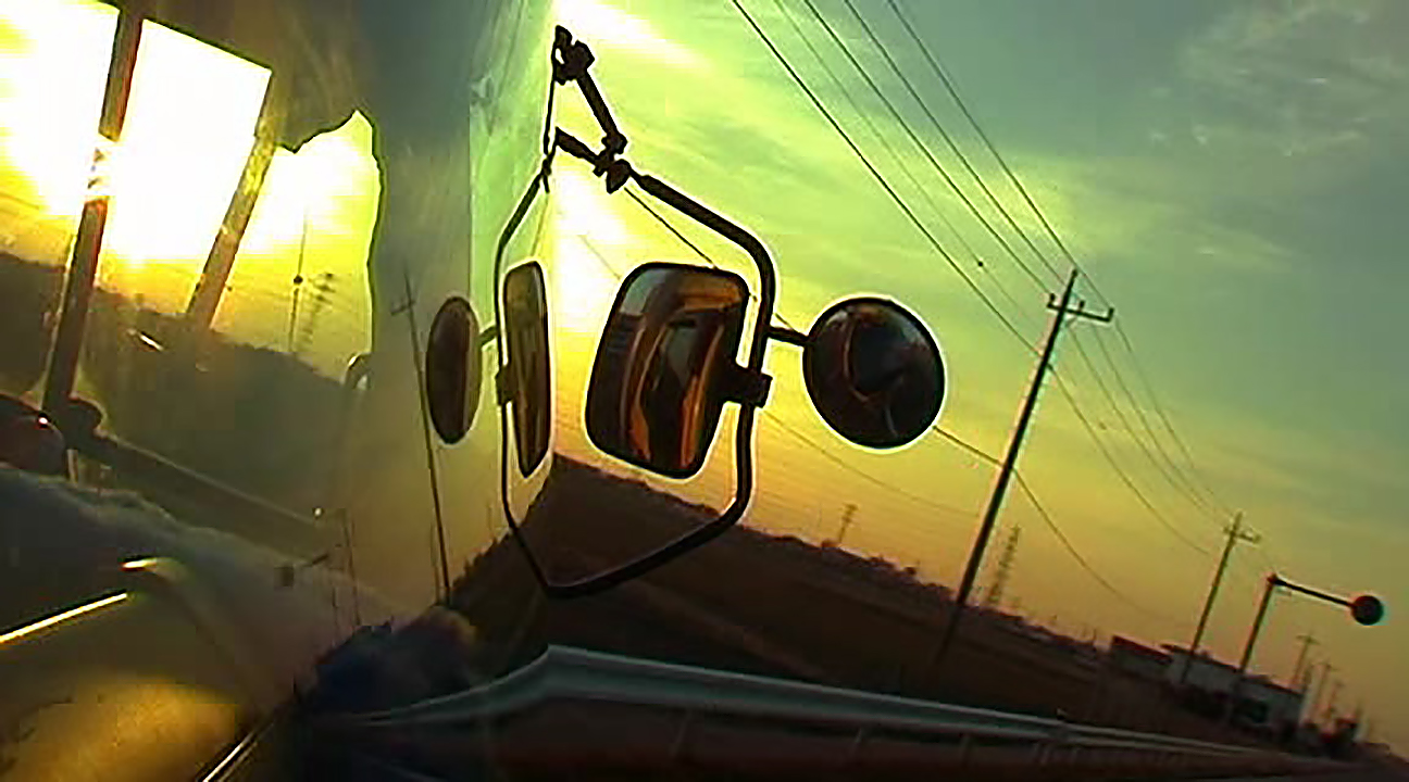 振荡器剧照的剧照