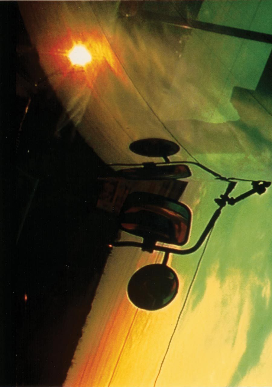 振荡器剧照的剧照