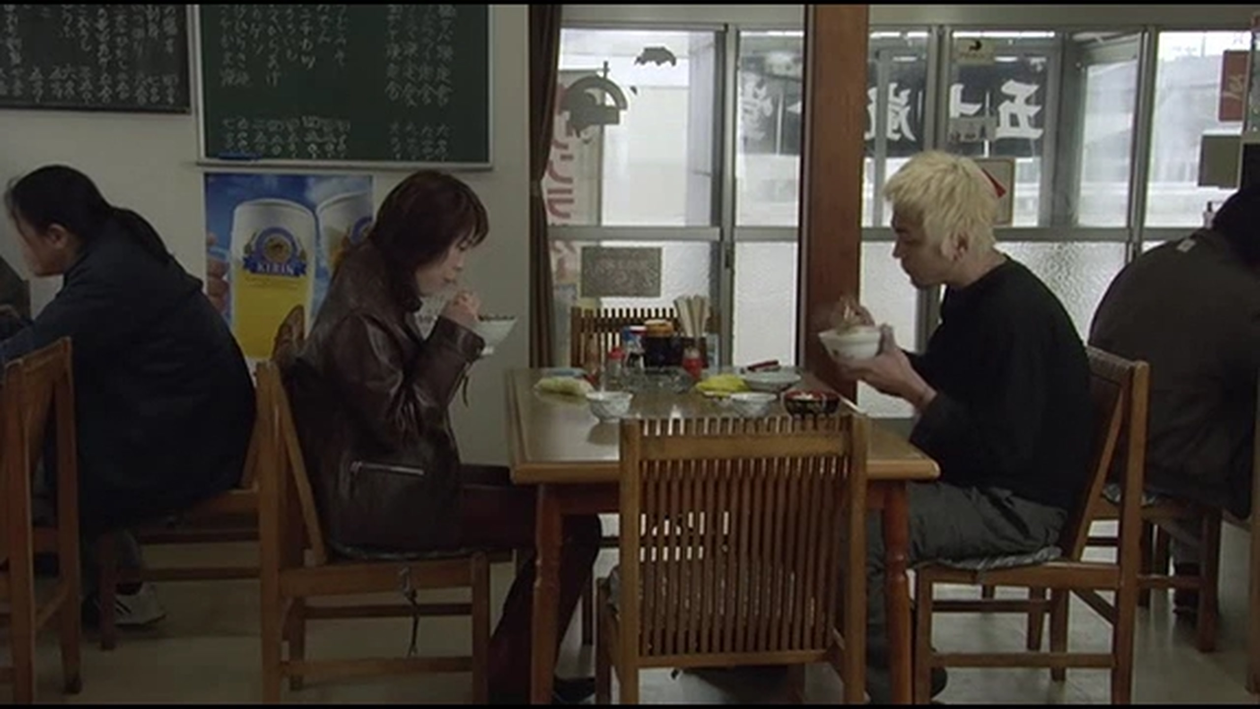 振荡器剧照的剧照