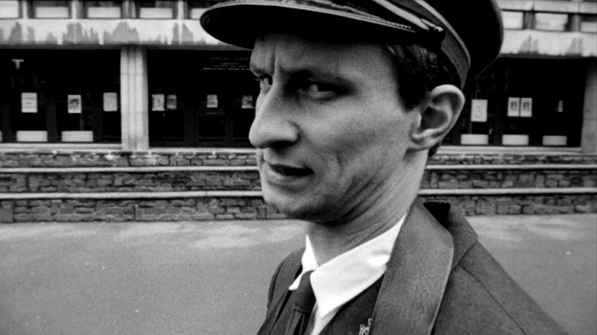 人咬狗剧照的剧照