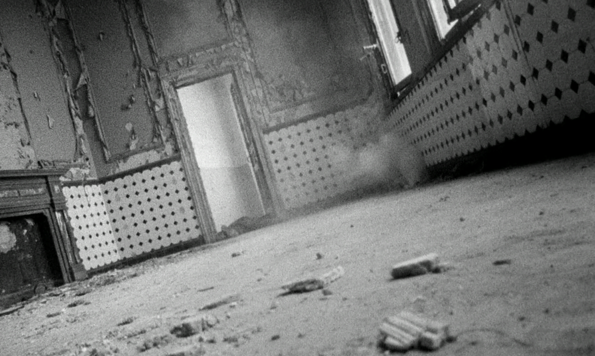 人咬狗剧照的剧照