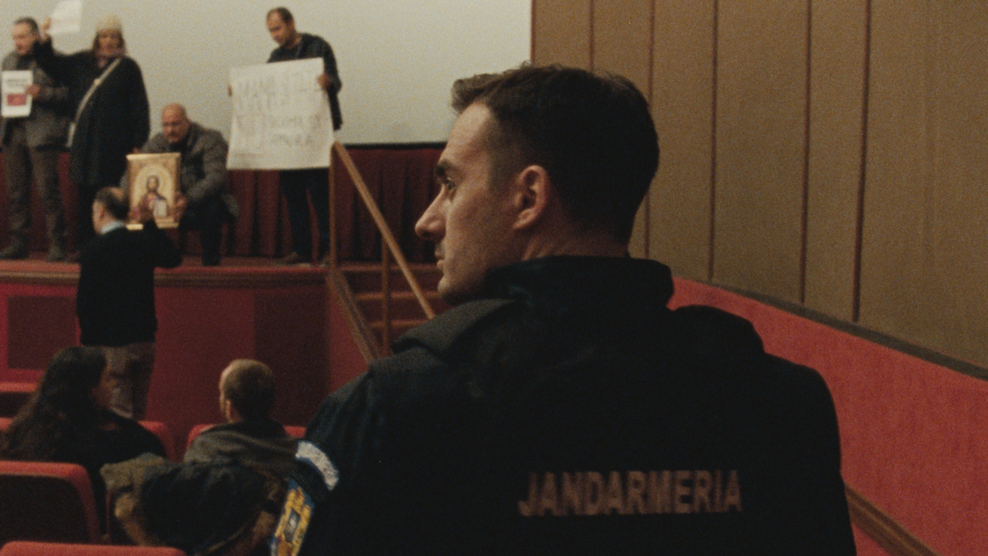 罂粟花田剧照的剧照