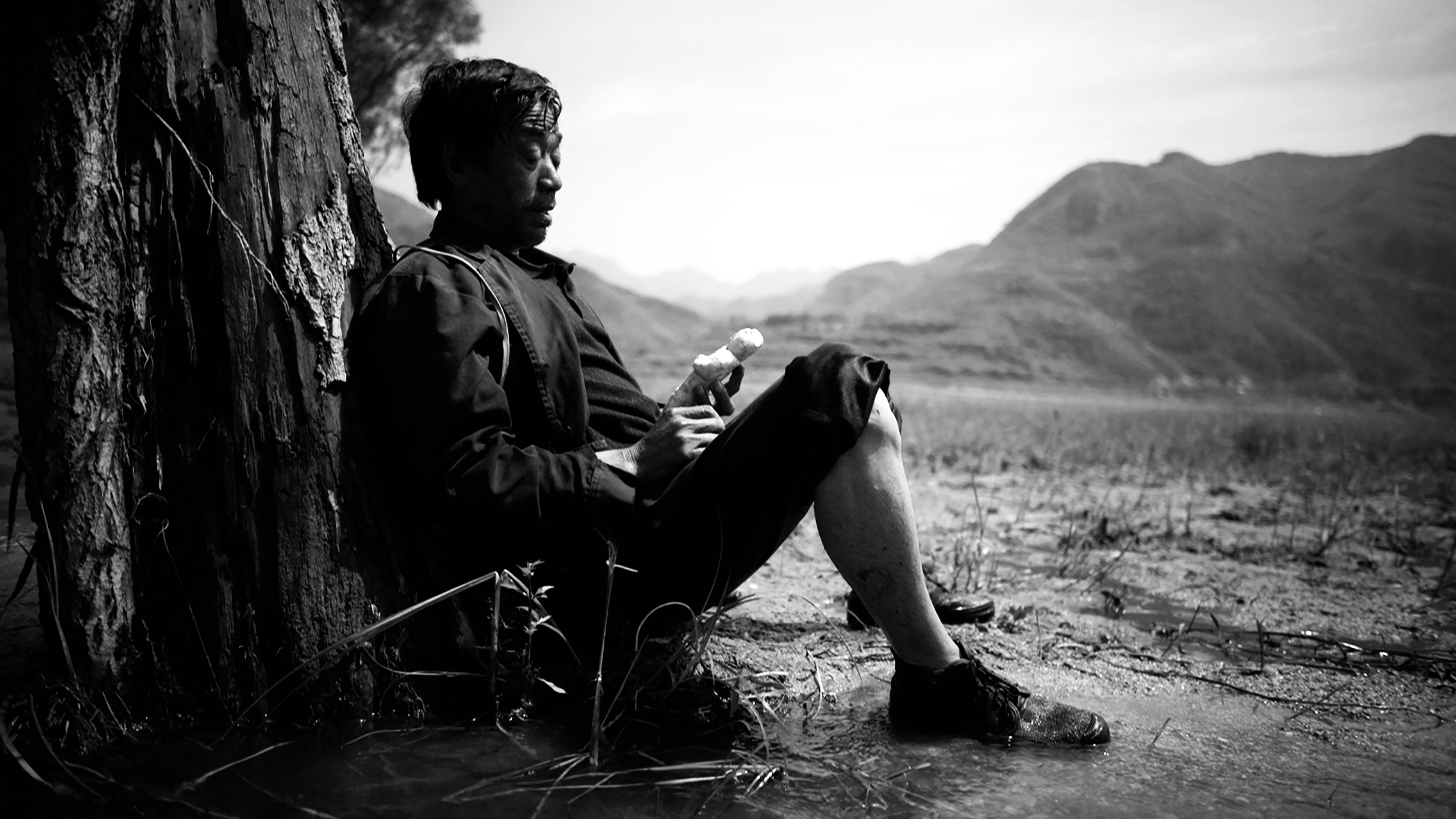 一个人的葬礼剧照的剧照