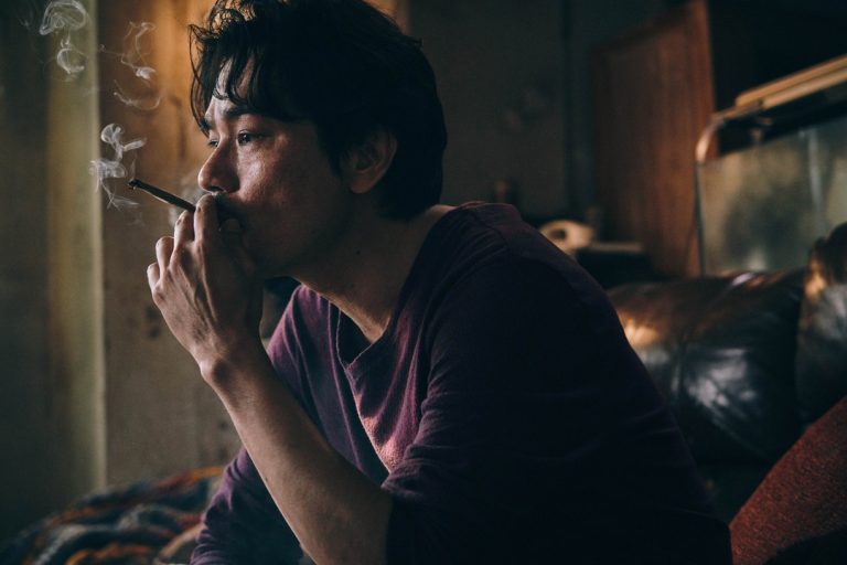 手卷烟剧照的剧照