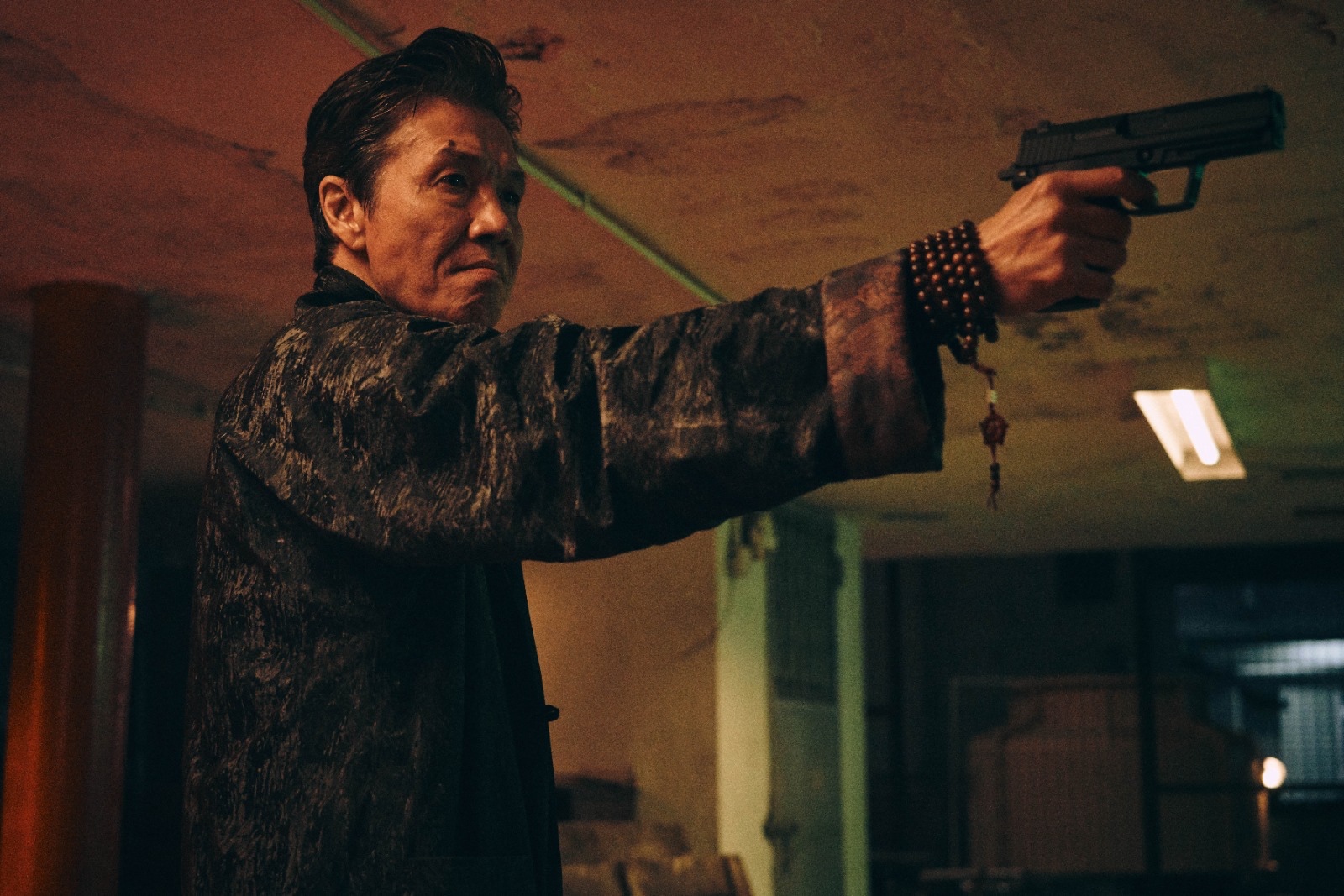 手卷烟剧照的剧照