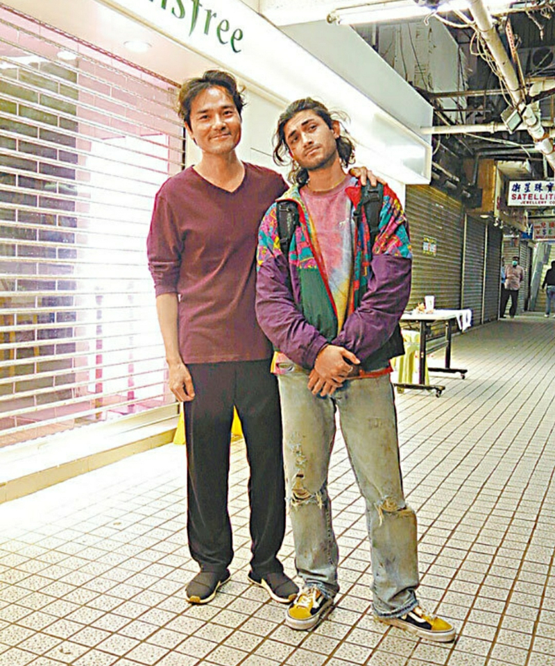 手卷烟剧照的剧照