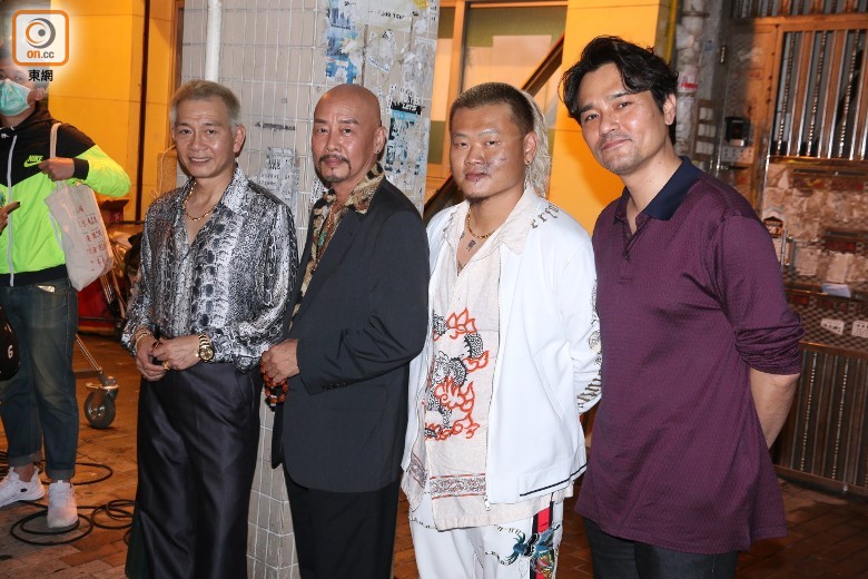 手卷烟剧照的剧照