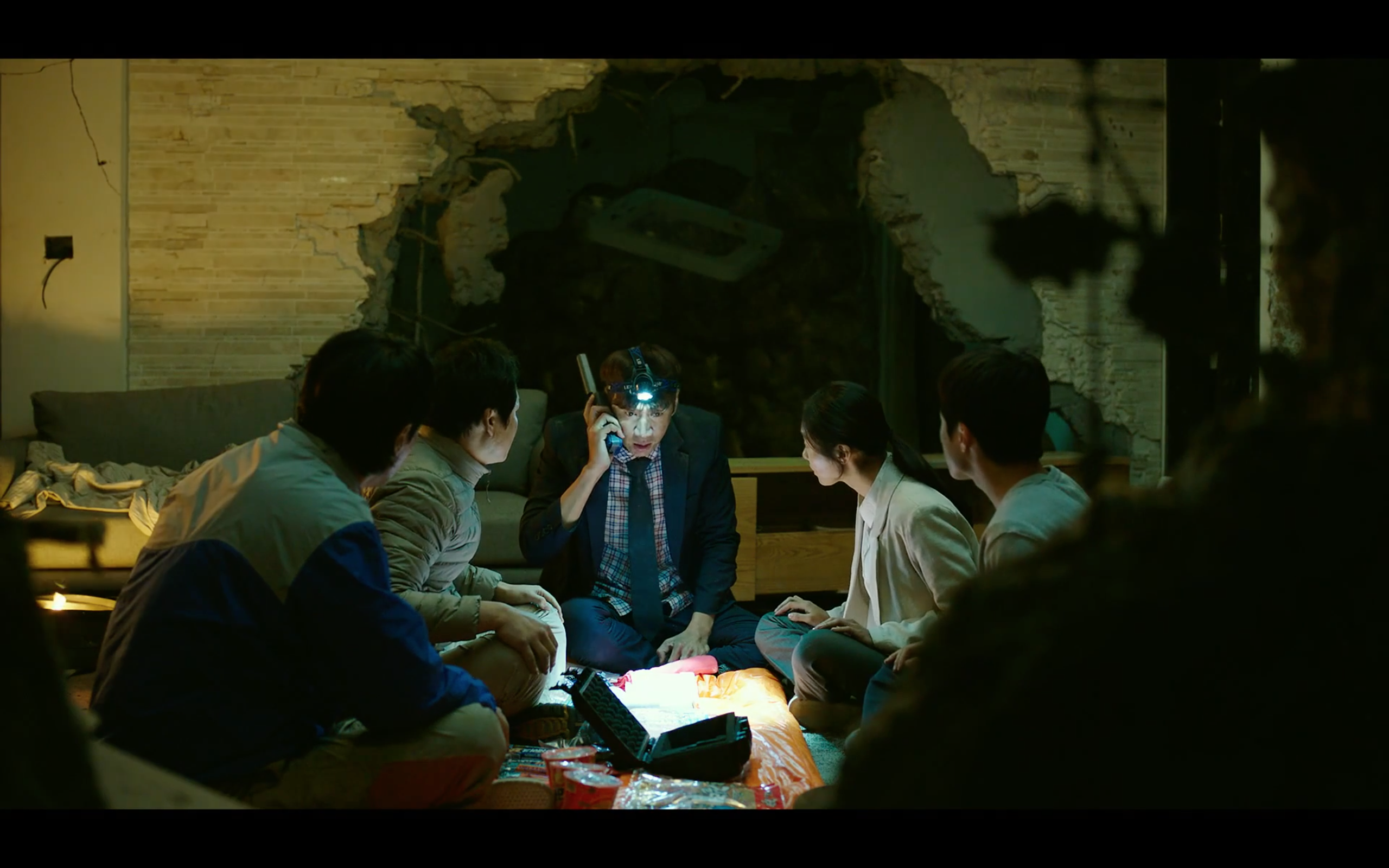 地陷剧照的剧照