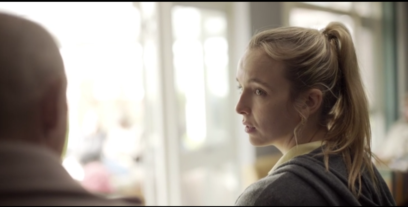 援助剧照的剧照