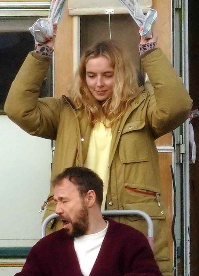 援助剧照的剧照