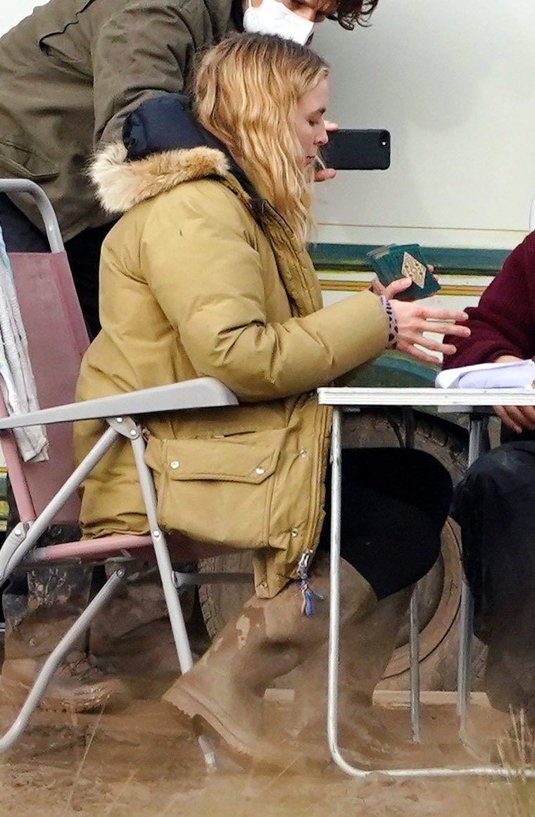 援助剧照的剧照