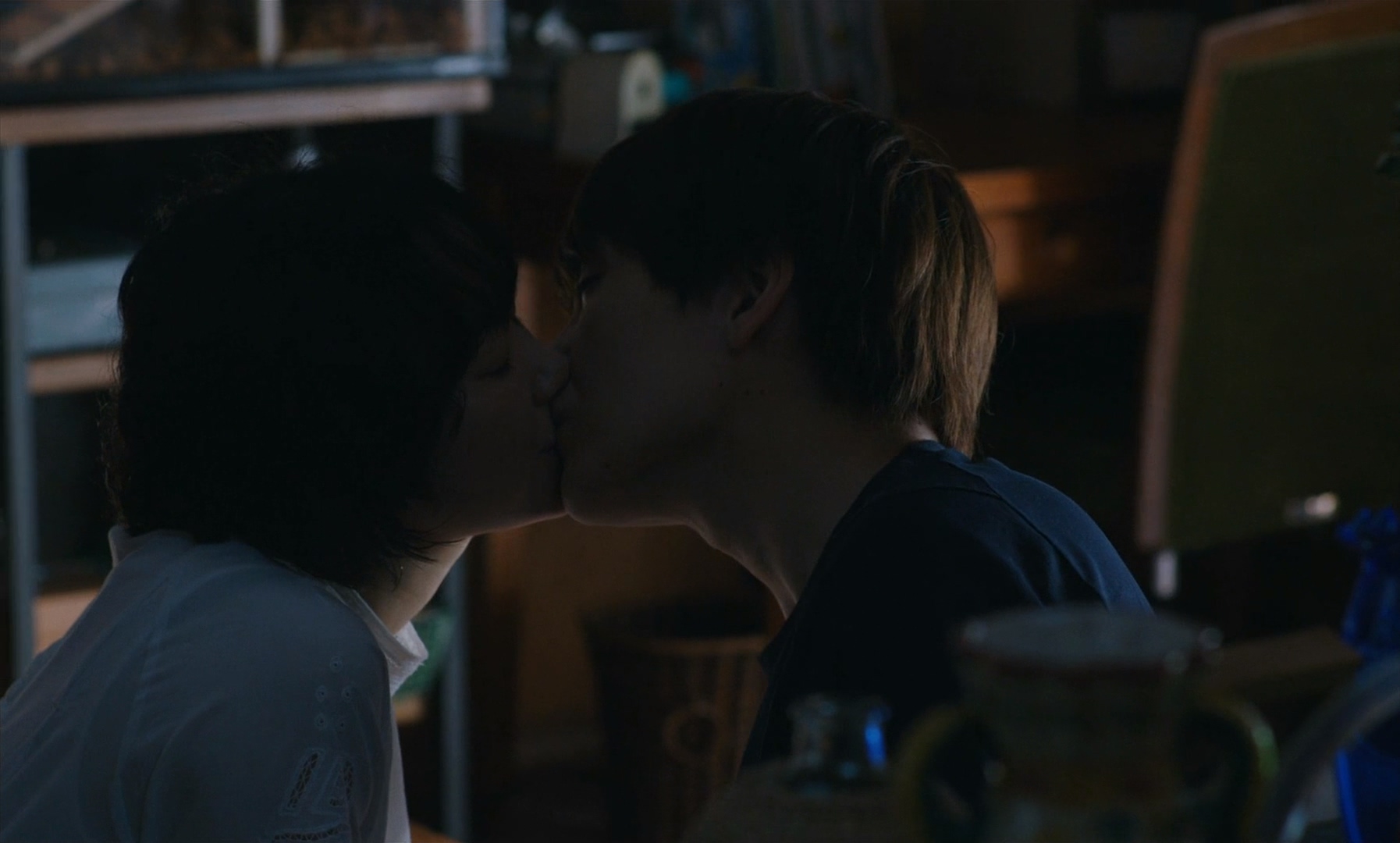 老师，您能坐在我旁边吗？剧照的剧照