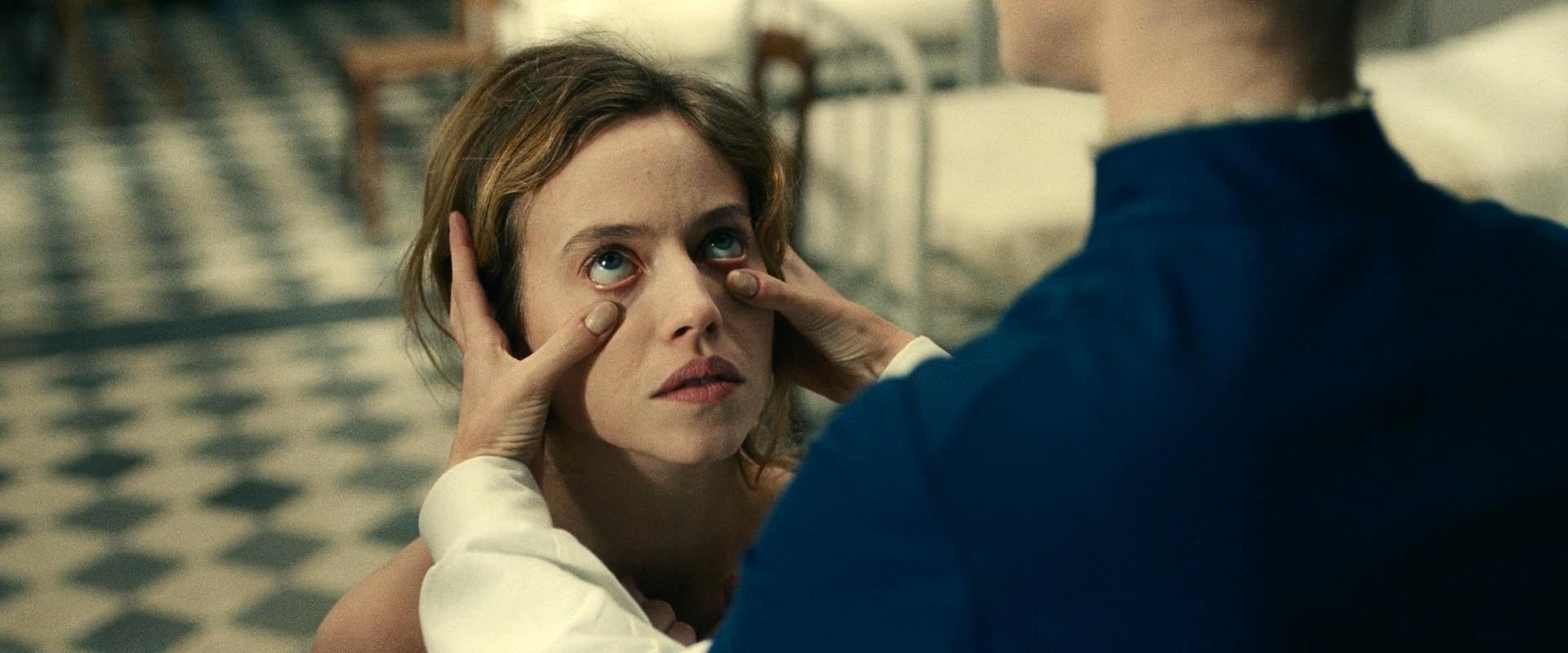 疯女人的舞会剧照的剧照