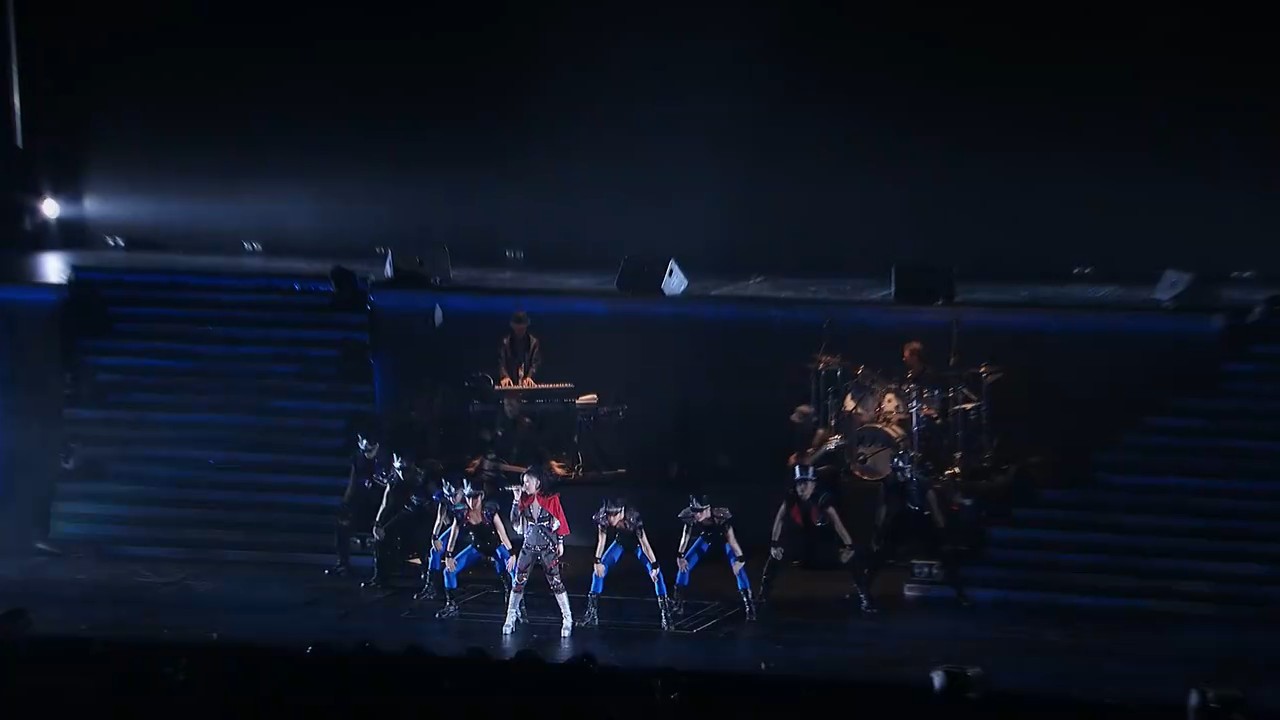 邓紫棋：XXX.Live巡演剧照的剧照