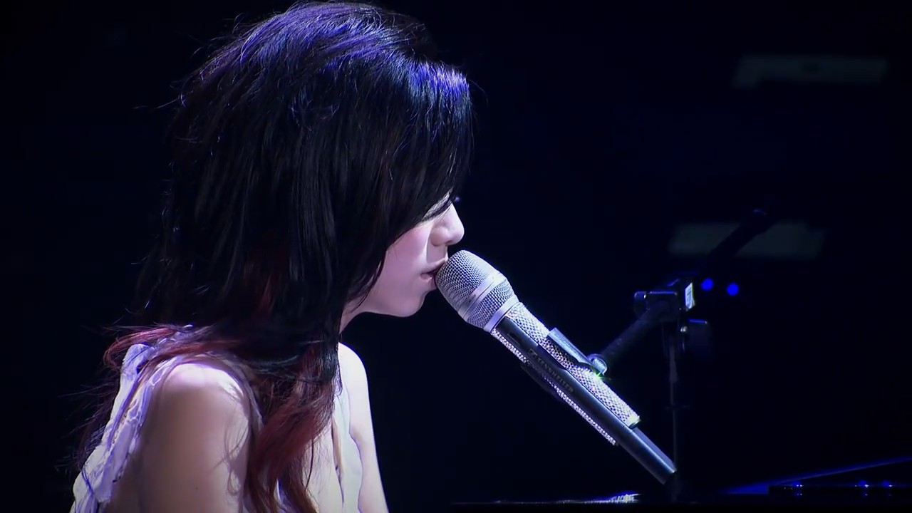 邓紫棋：XXX.Live巡演剧照的剧照