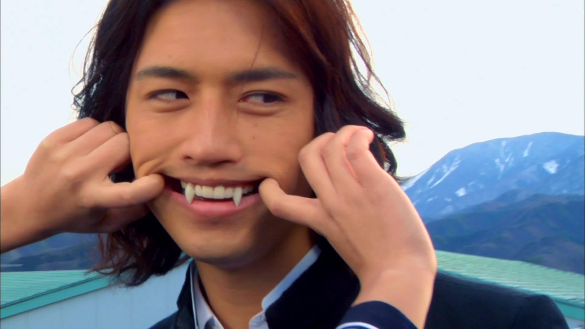 吸血少女大战再生萝莉剧照的剧照