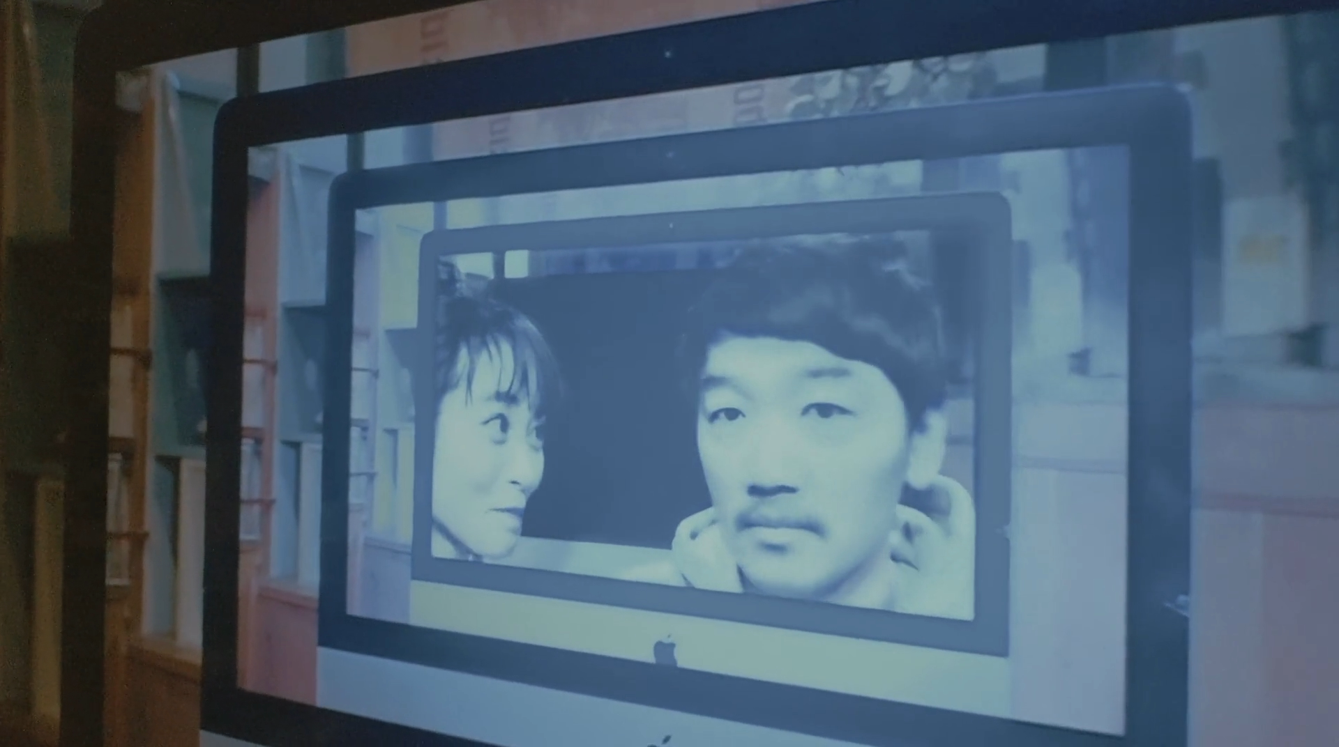 超越无限两分钟剧照的剧照