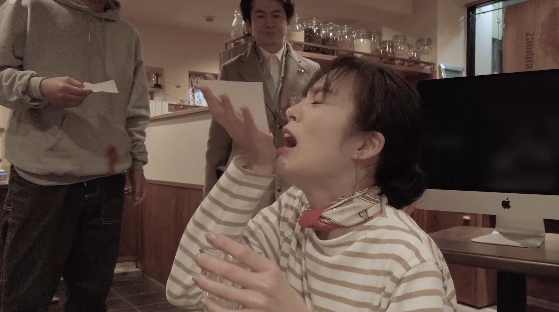 超越无限两分钟剧照的剧照