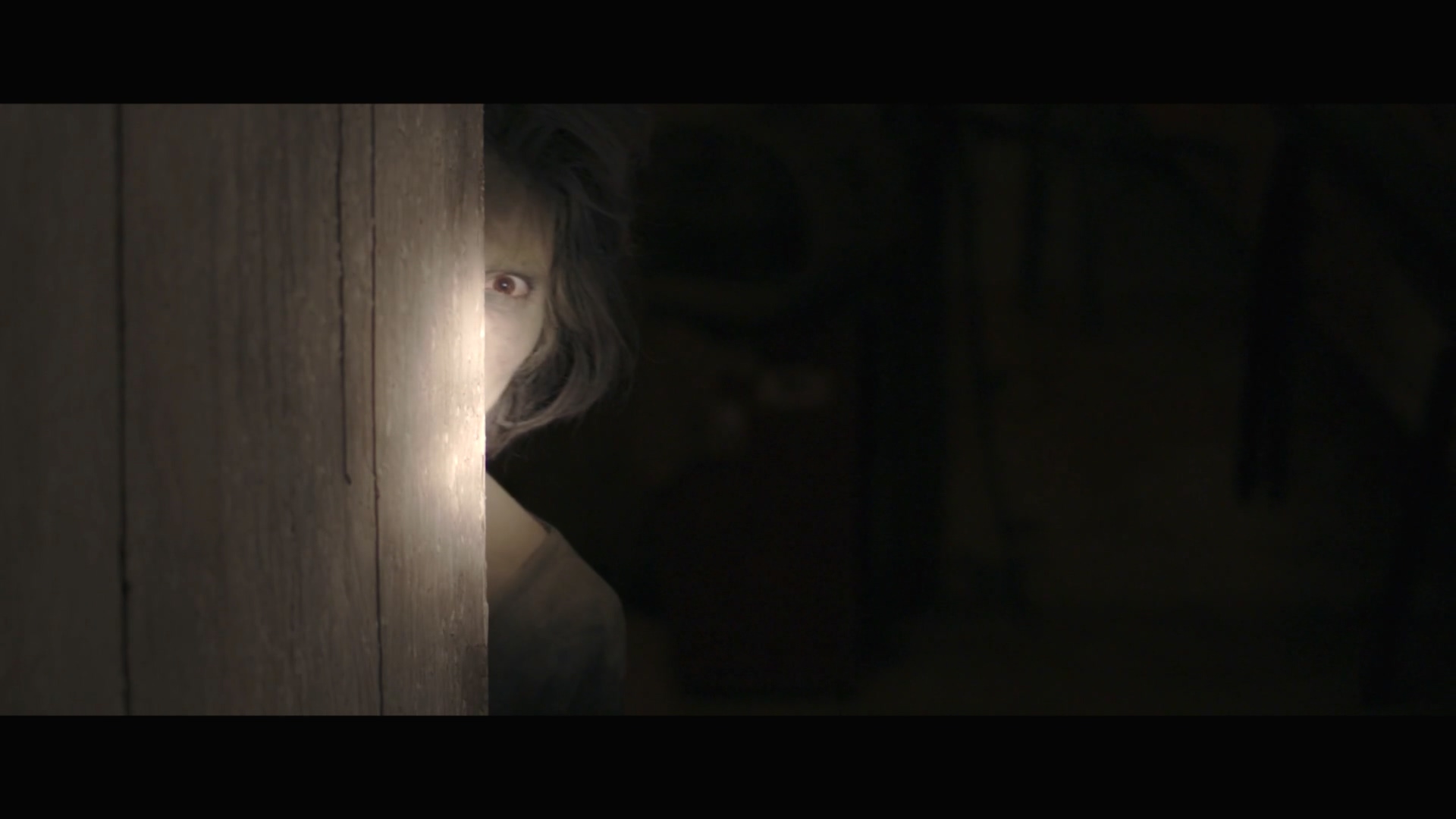 危险警告剧照的剧照