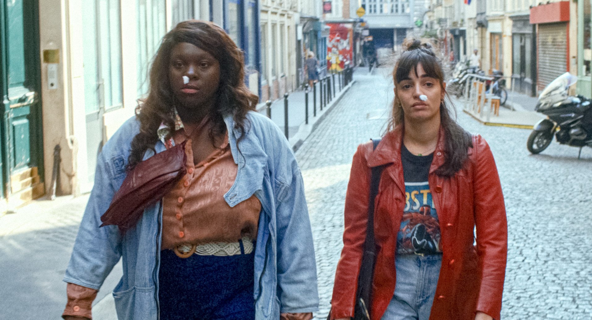 浪间剧照的剧照