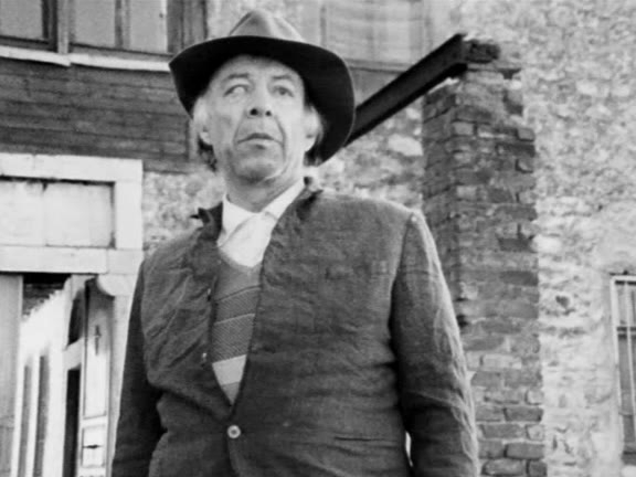 哦，月亮剧照的剧照