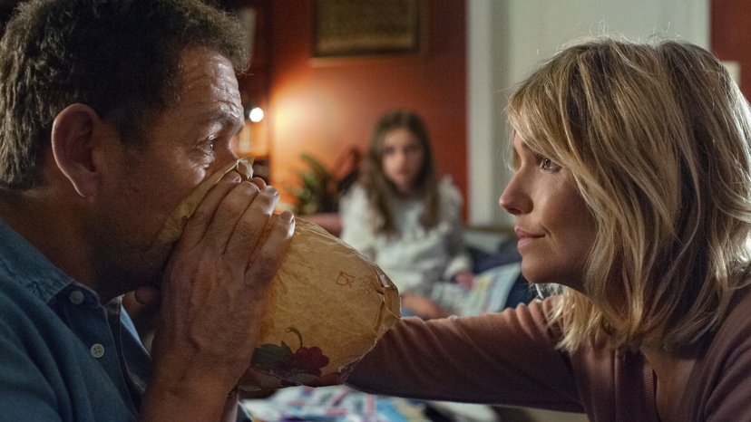 粘在一起的隔离剧照的剧照