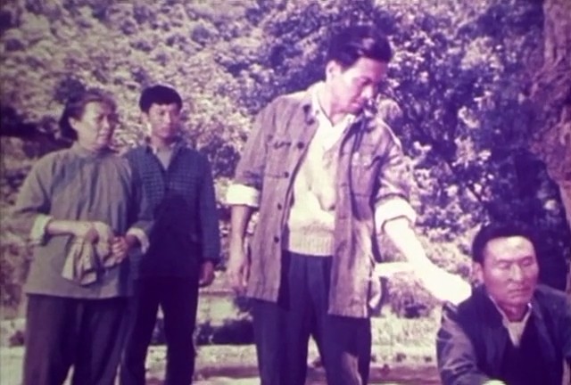 欢腾的小凉河剧照的剧照