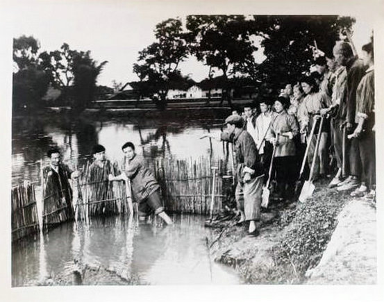 欢腾的小凉河剧照的剧照