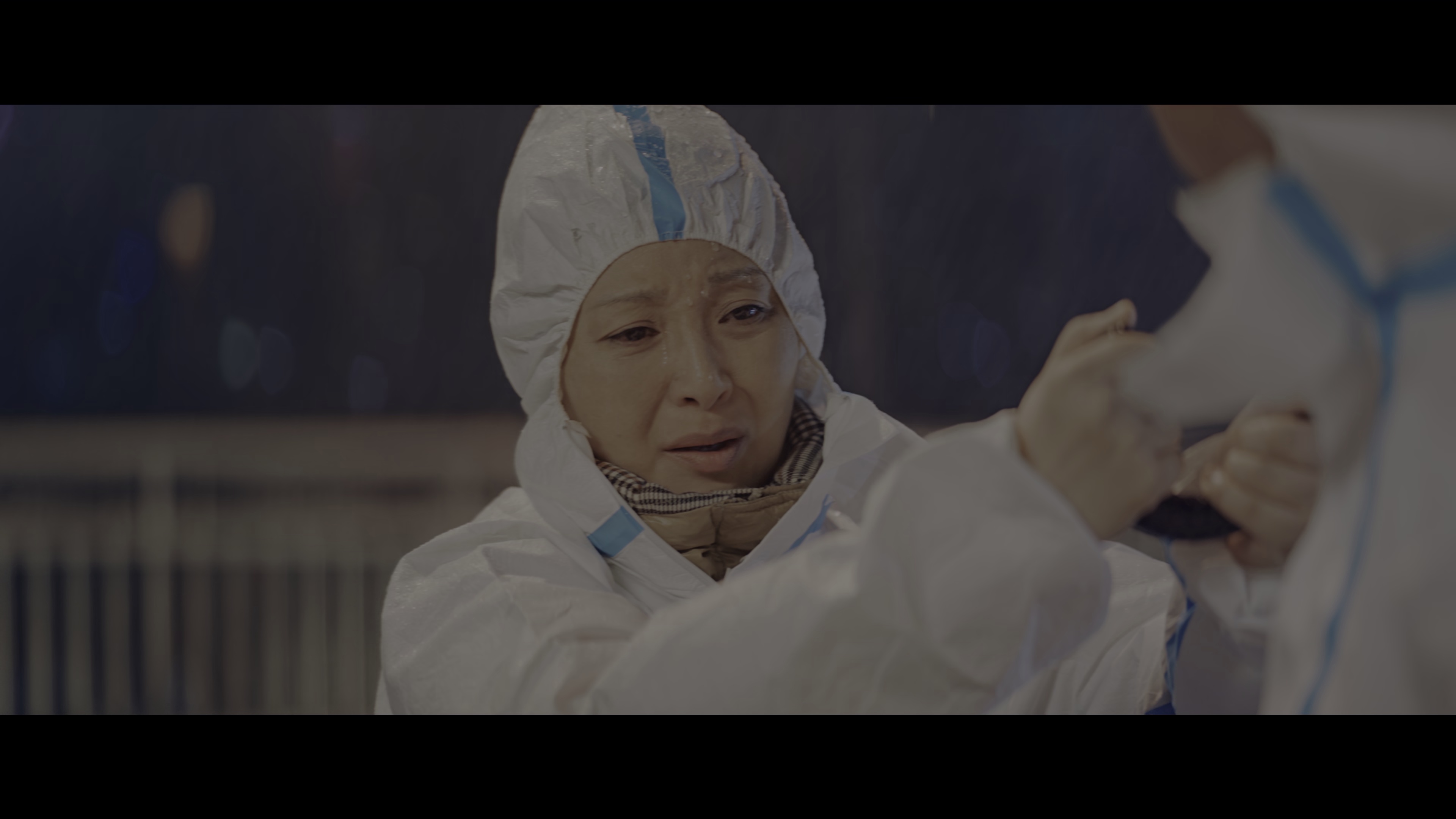 穿过寒冬拥抱你剧照的剧照