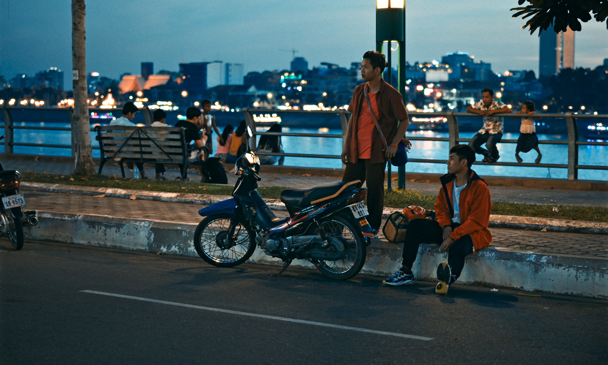 白色大厦剧照的剧照