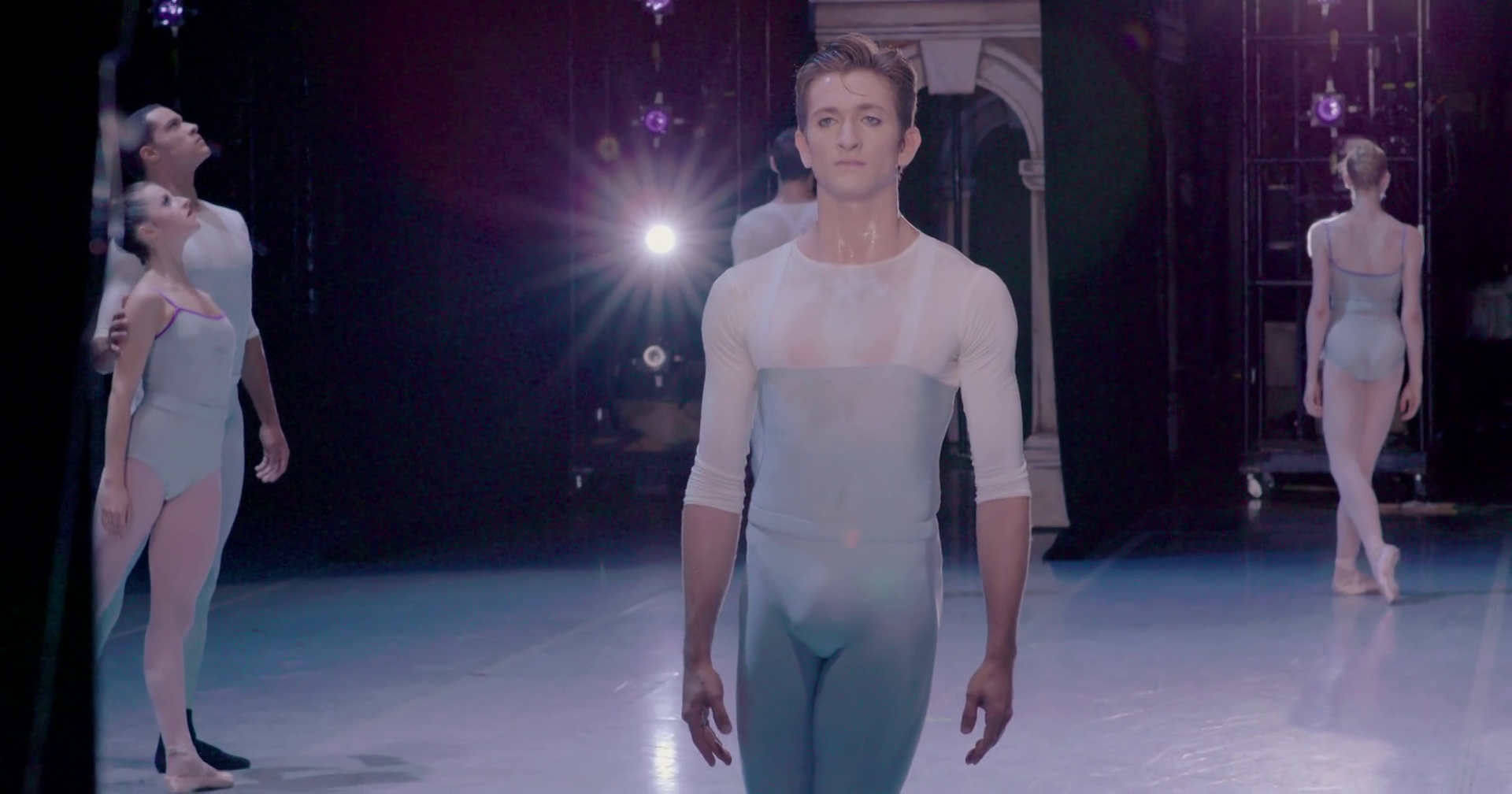 足尖时代剧照的剧照