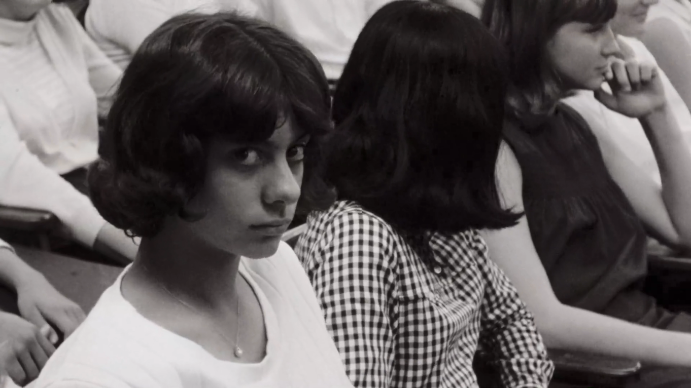 隐秘的爱剧照的剧照