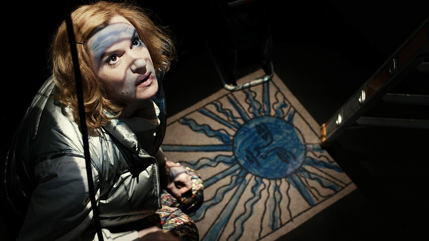 艺术女孩剧照的剧照