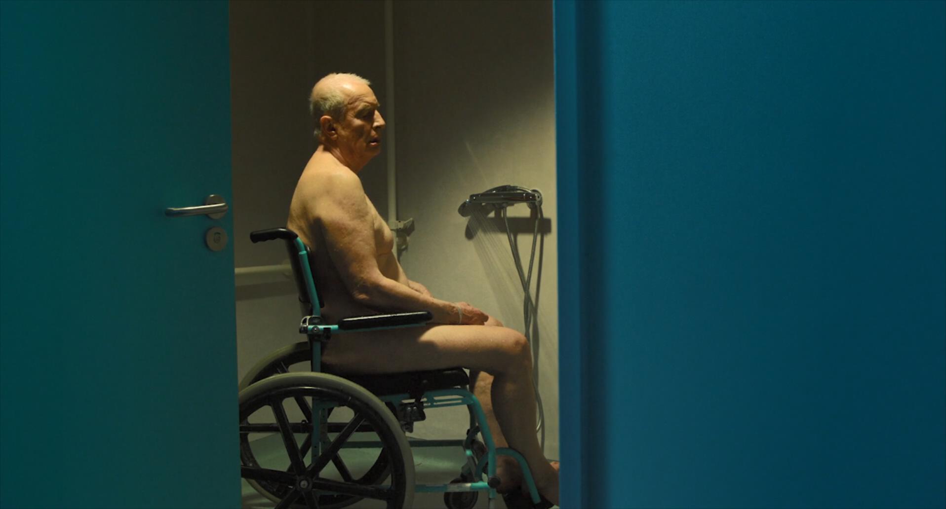 一切顺利剧照的剧照