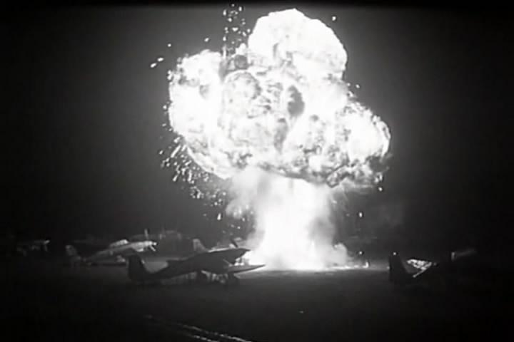 夜袭机场剧照的剧照