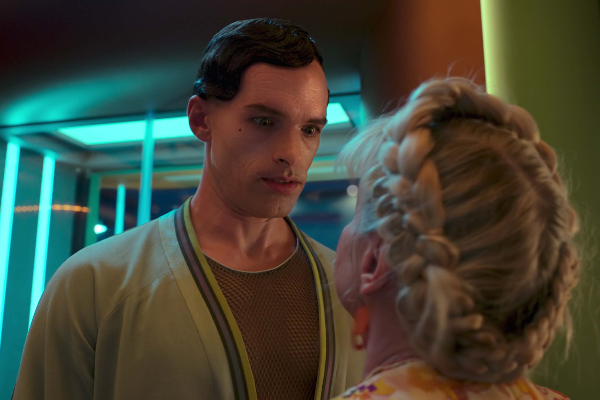 巨型漏洞剧照的剧照