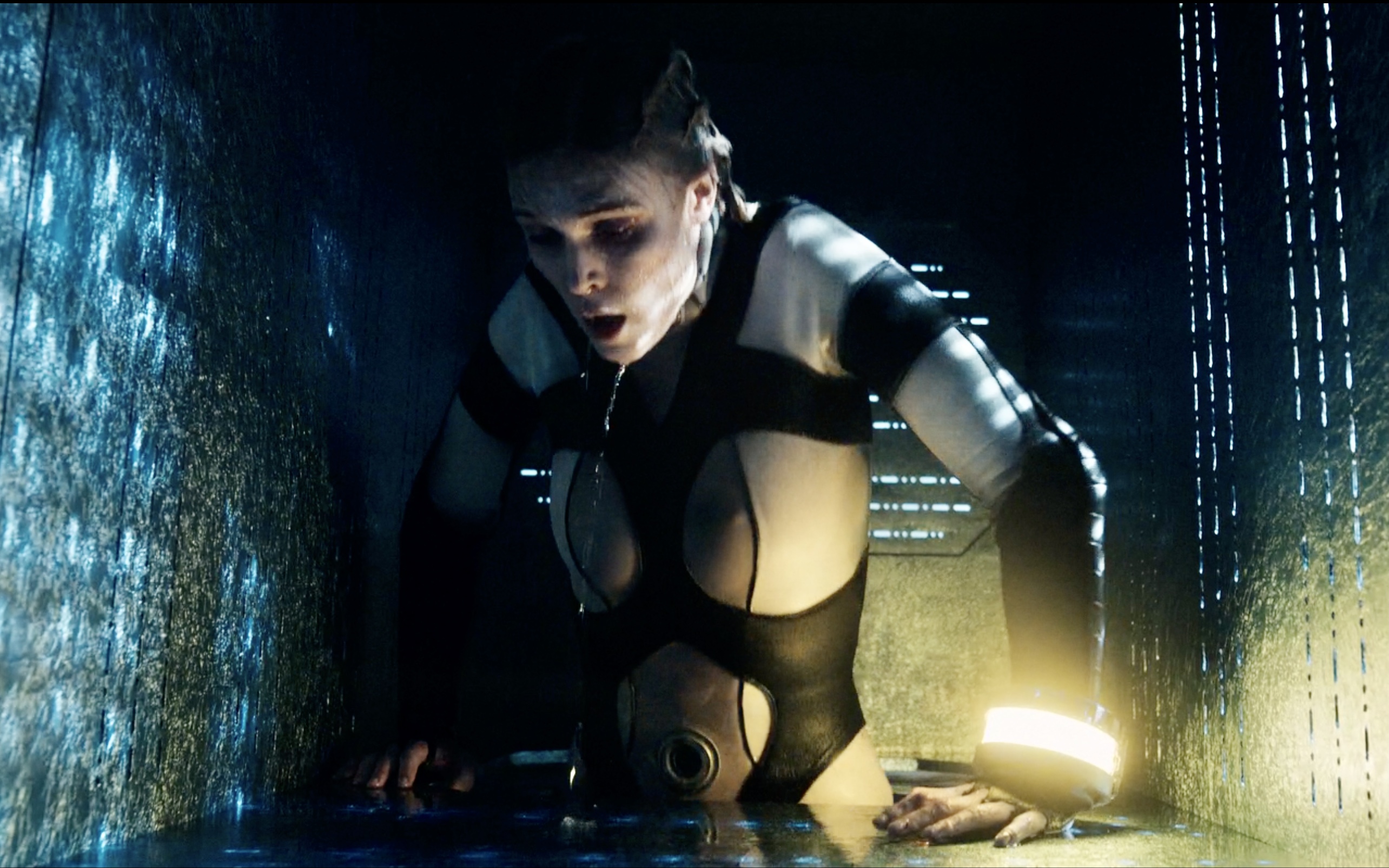 蜿蜒剧照的剧照