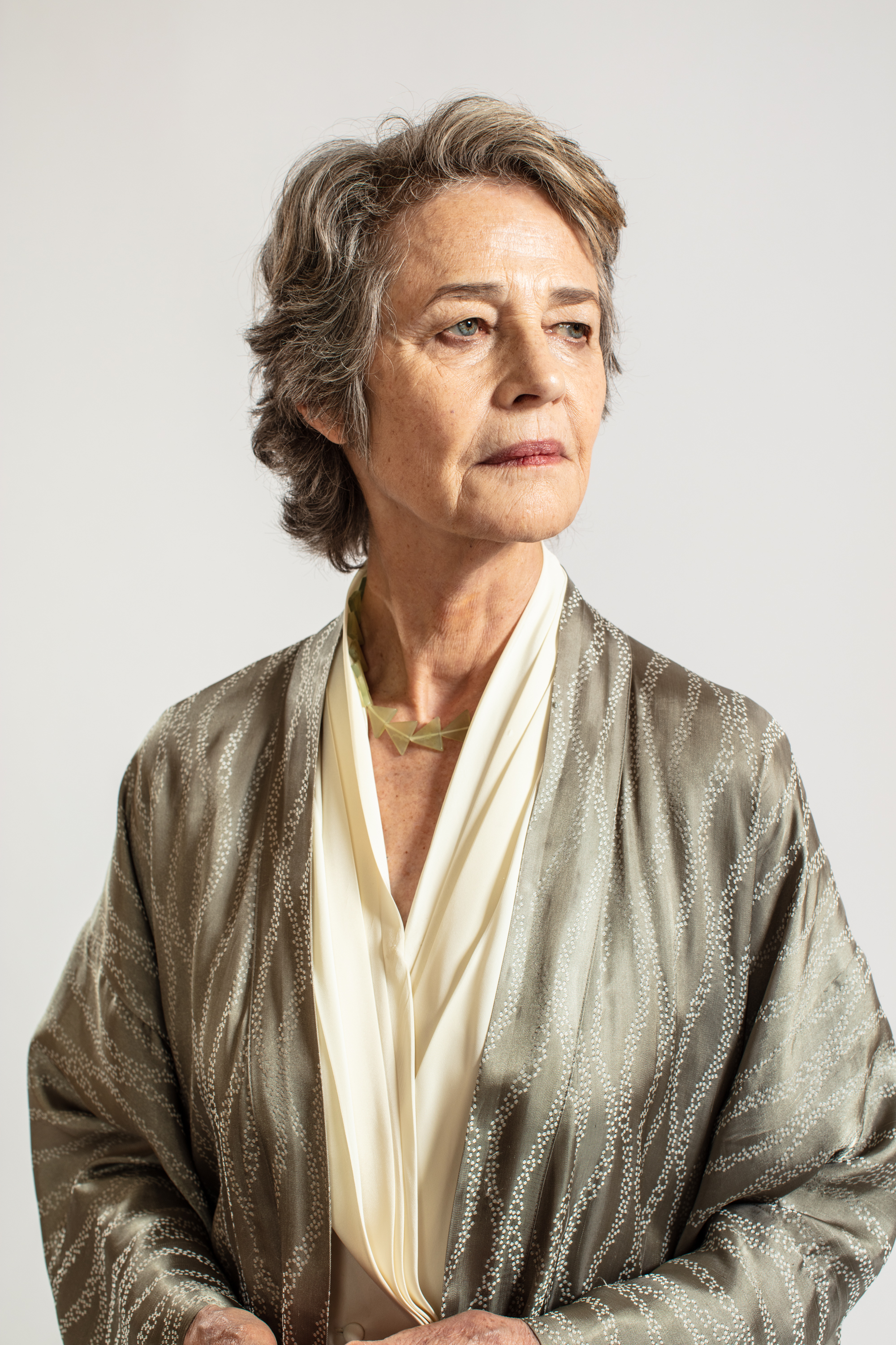 酒鬼奶奶剧照的剧照