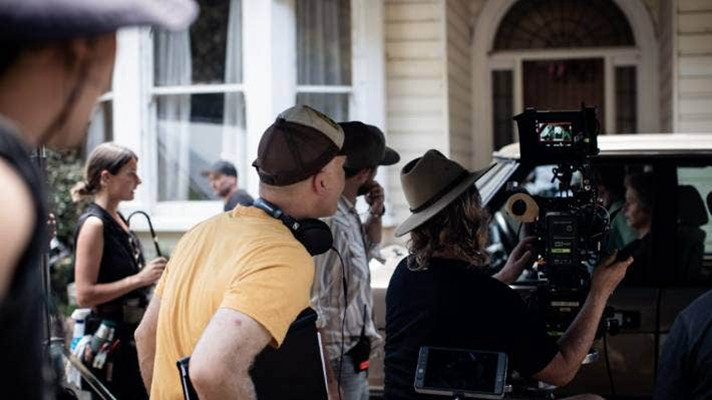 酒鬼奶奶剧照的剧照