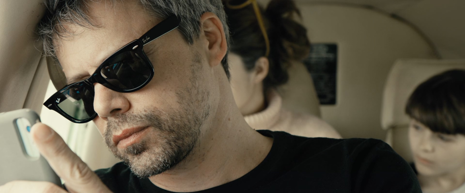 阿赫德的膝盖剧照的剧照