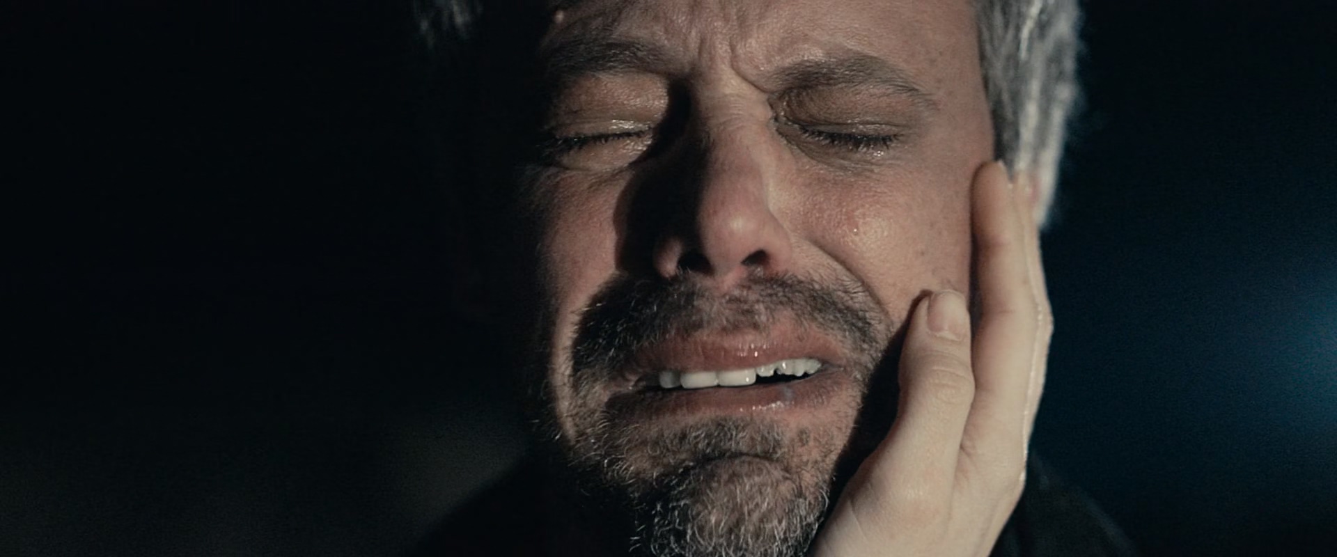 阿赫德的膝盖剧照的剧照