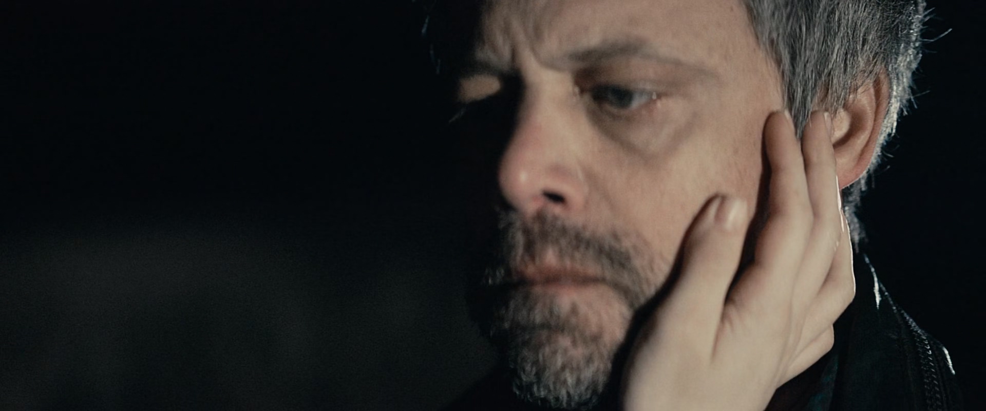 阿赫德的膝盖剧照的剧照